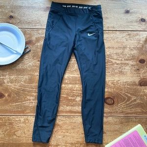 Nike leggings running 3/4 length size M